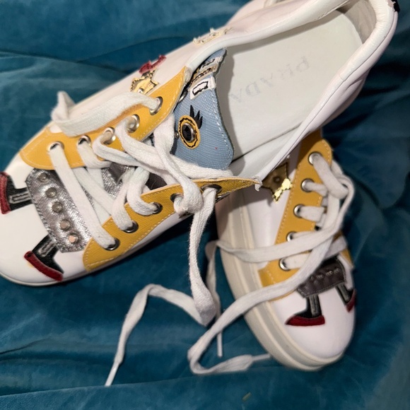 Sneakers - Picture 2 of 4